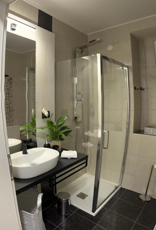 Cinderella Apartment With Free Parking Πούλα Εξωτερικό φωτογραφία