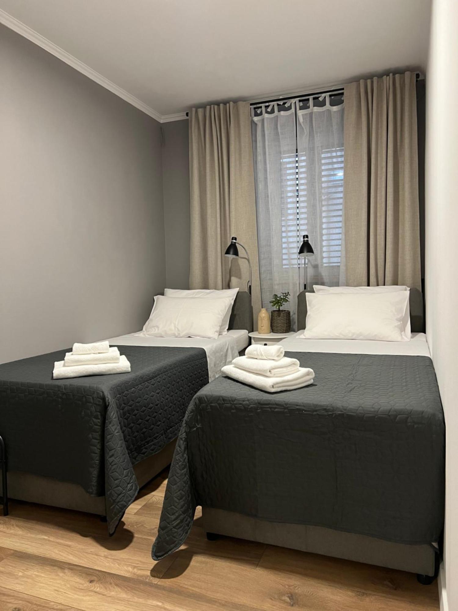 Cinderella Apartment With Free Parking Πούλα Εξωτερικό φωτογραφία