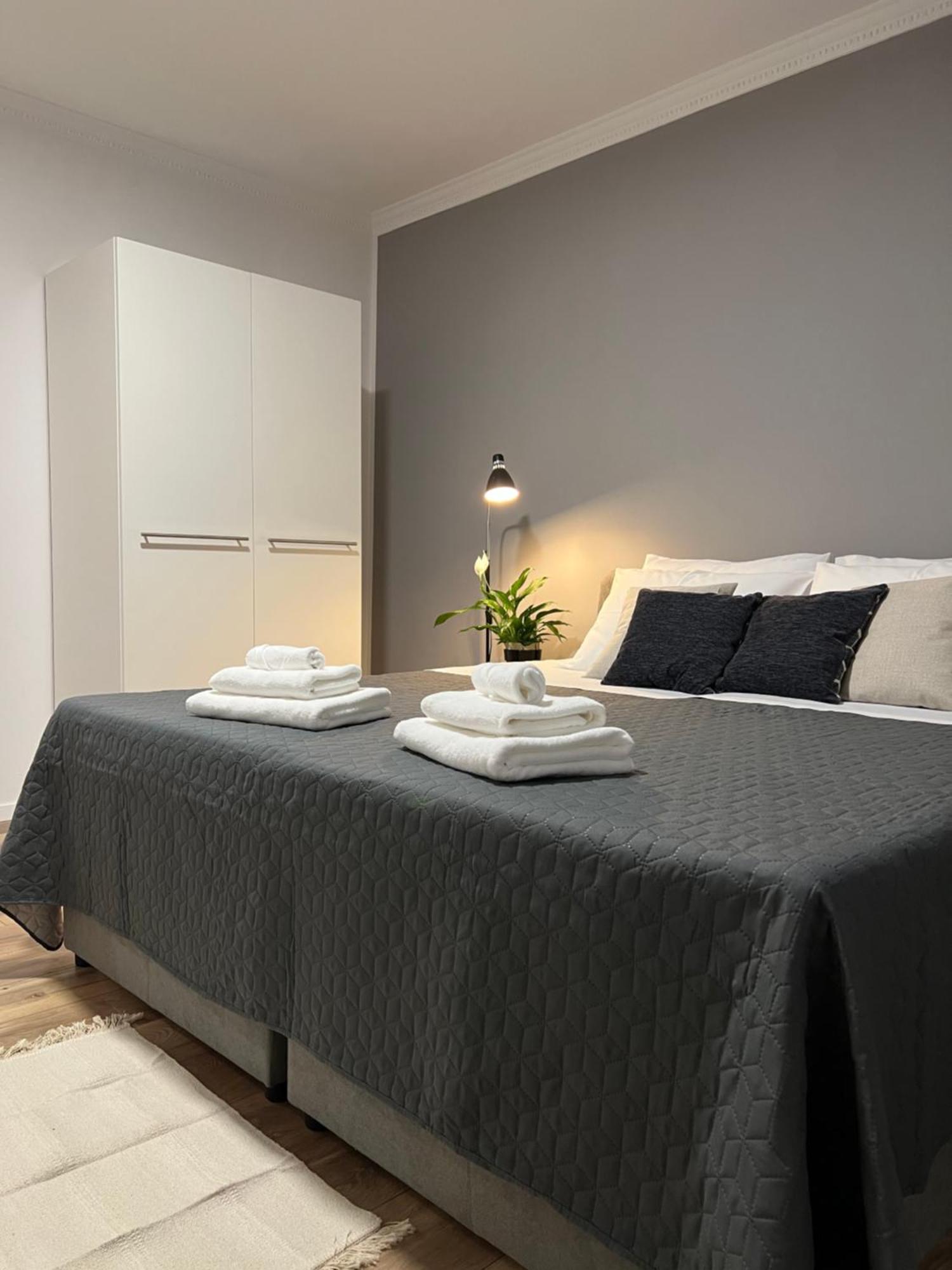 Cinderella Apartment With Free Parking Πούλα Εξωτερικό φωτογραφία