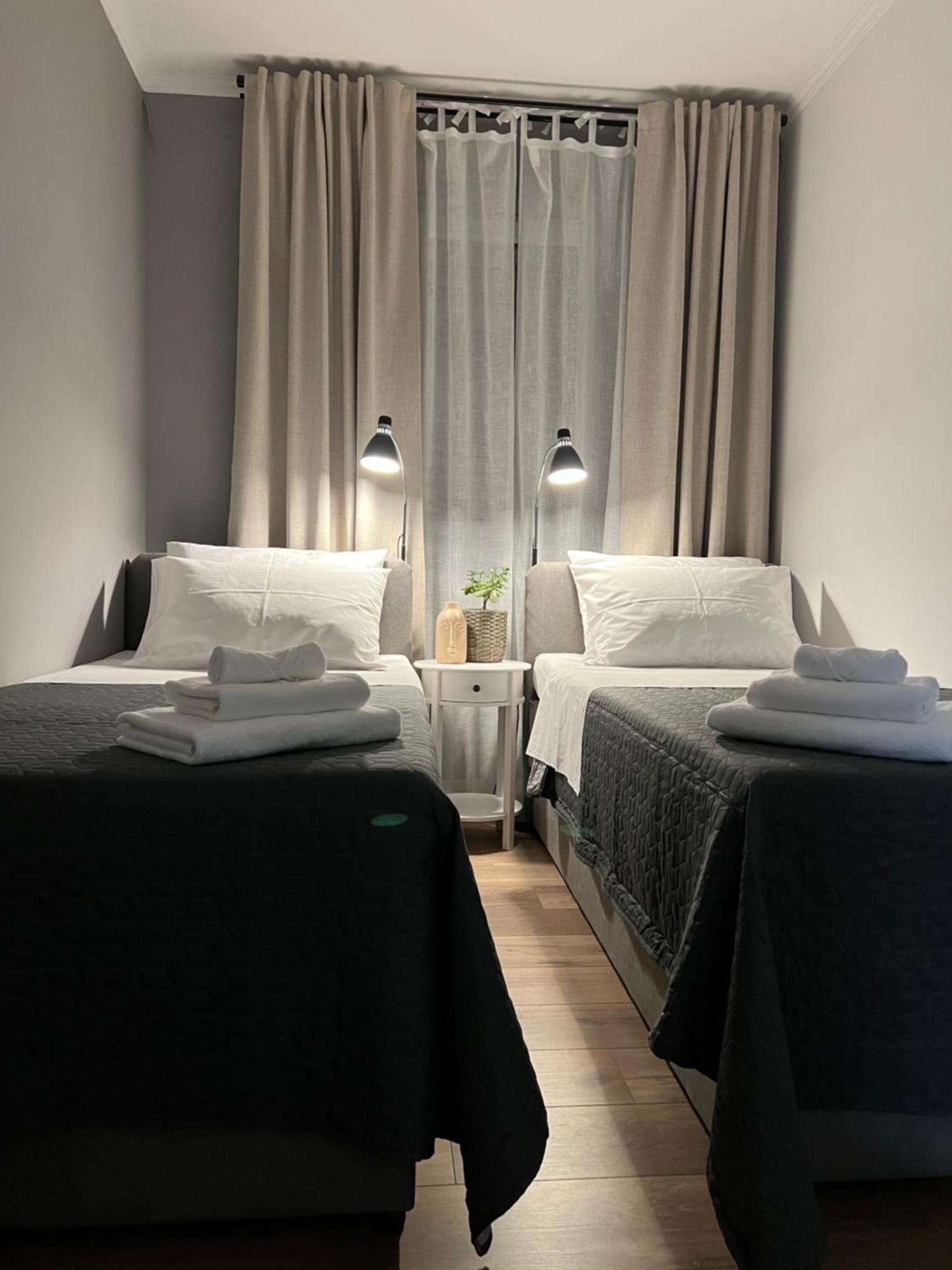 Cinderella Apartment With Free Parking Πούλα Εξωτερικό φωτογραφία