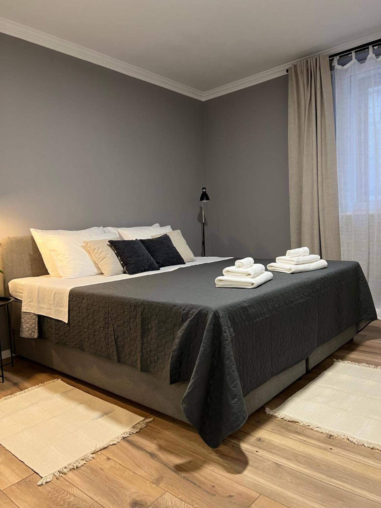 Cinderella Apartment With Free Parking Πούλα Εξωτερικό φωτογραφία